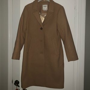 Abercrombie & Fitch Dad Coat. NWT